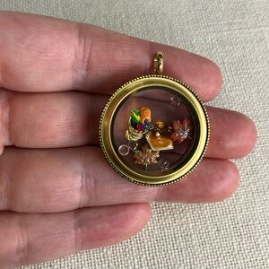 Origami Owl Large gold living locket thanksgiving pie leaf charms fall holiday
